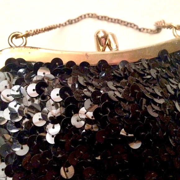***SOLD***Small Black Sequined Clutch Evening Handbag Coin Purse w/Chain Strap - Picture 7 of 8